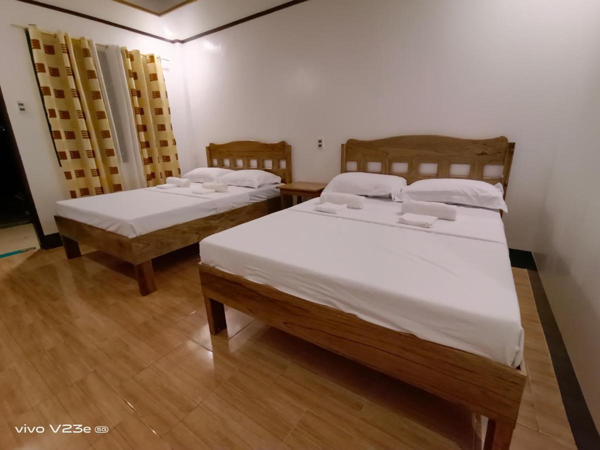 Rabang Traveller'S Inn 圣维森特 外观 照片